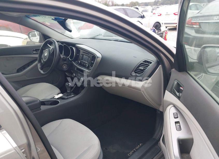 Photo 5 of 2015 Kia Optima LX (VIN 5XXGM4A74FG351717)