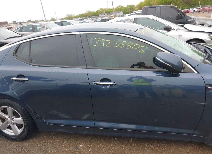 Photo 13 of 2015 Kia Optima LX (VIN 5XXGM4A74FG362667)