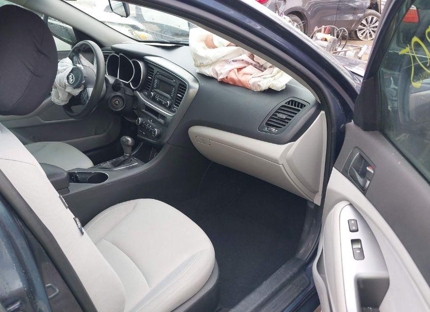 Photo 5 of 2015 Kia Optima LX (VIN 5XXGM4A74FG362667)