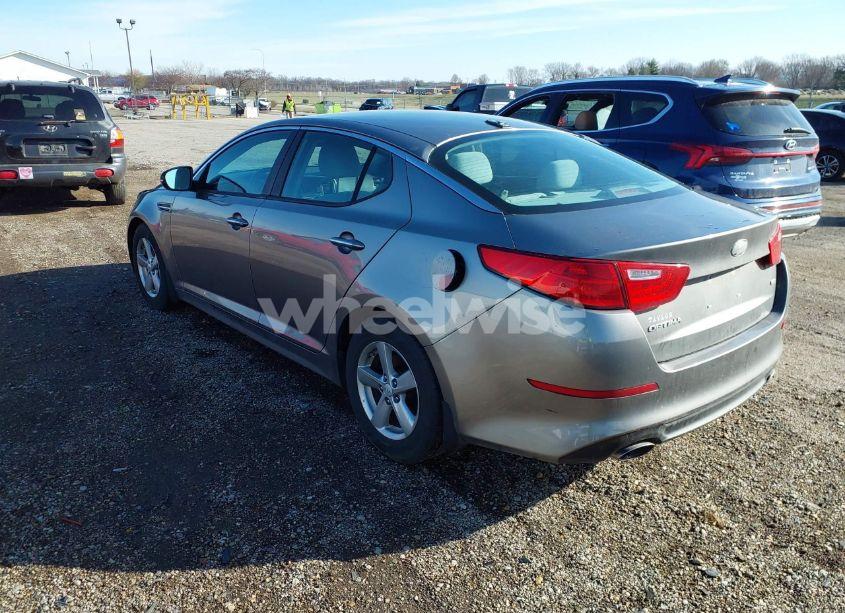 Photo 3 of 2015 Kia Optima LX (VIN 5XXGM4A74FG382238)