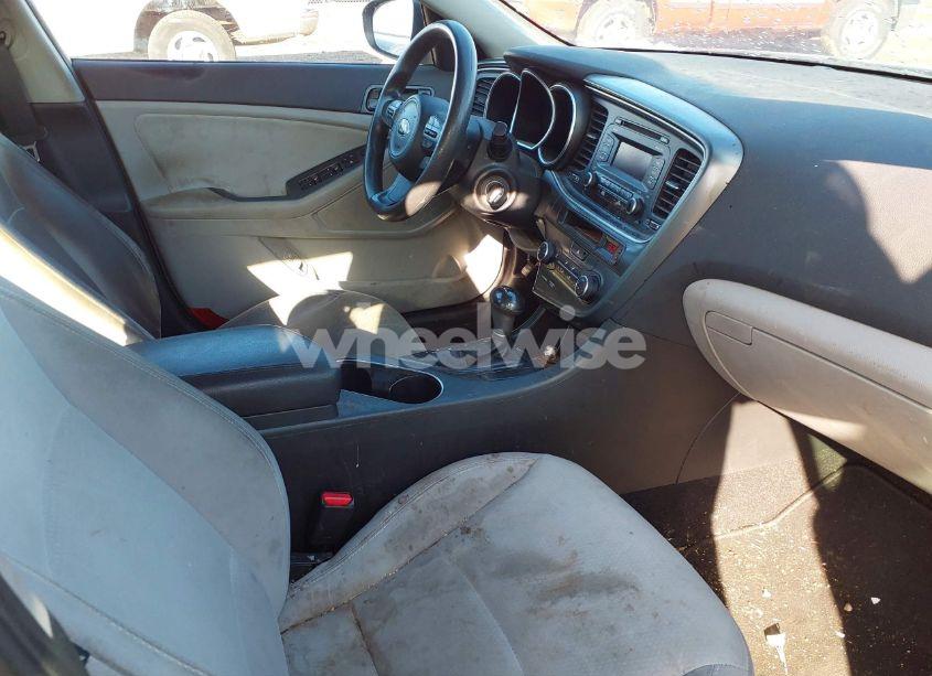 Photo 5 of 2015 Kia Optima LX (VIN 5XXGM4A74FG382238)