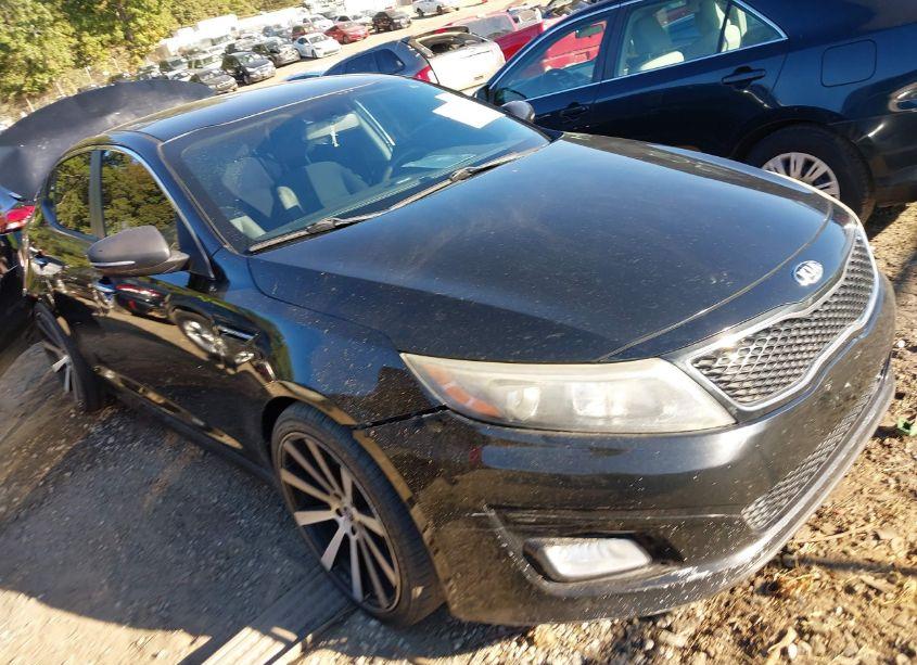 2015 Kia Optima LX (VIN 5XXGM4A74FG384586) main photo