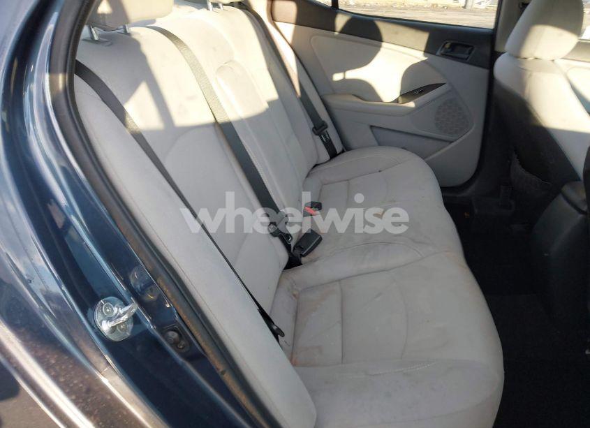 Photo 8 of 2015 Kia Optima LX (VIN 5XXGM4A74FG386287)