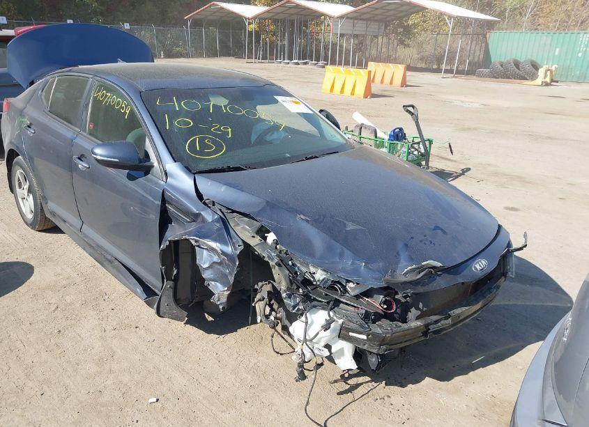 2015 Kia Optima LX (VIN 5XXGM4A74FG388864) main photo