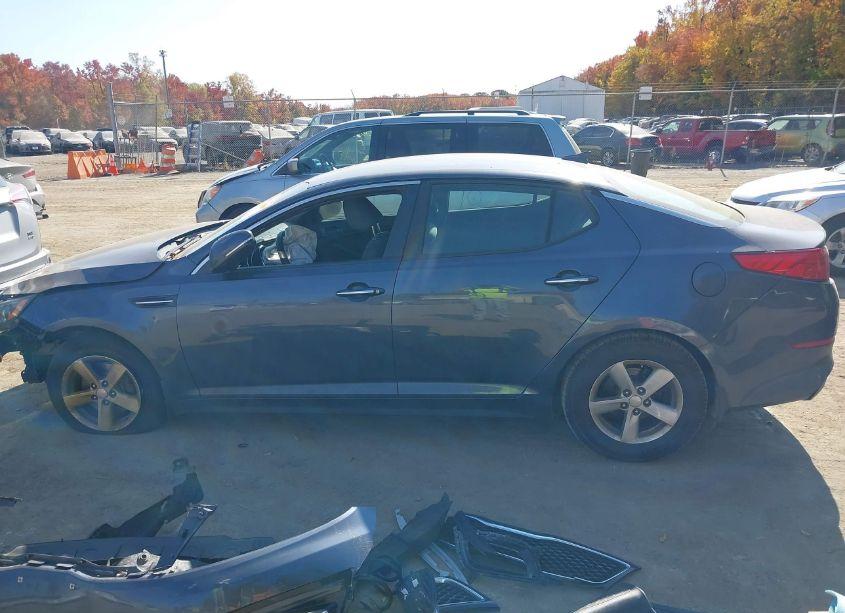 Photo 15 of 2015 Kia Optima LX (VIN 5XXGM4A74FG388864)