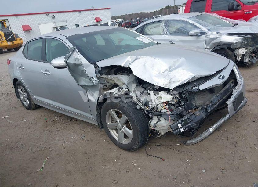 2015 Kia Optima LX (VIN 5XXGM4A74FG397662) main photo