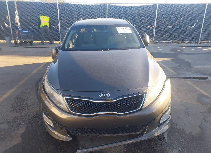 Photo 12 of 2015 Kia Optima LX (VIN 5XXGM4A74FG401967)