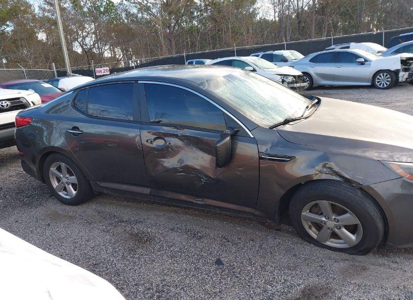 Photo 13 of 2015 Kia Optima LX (VIN 5XXGM4A74FG401967)