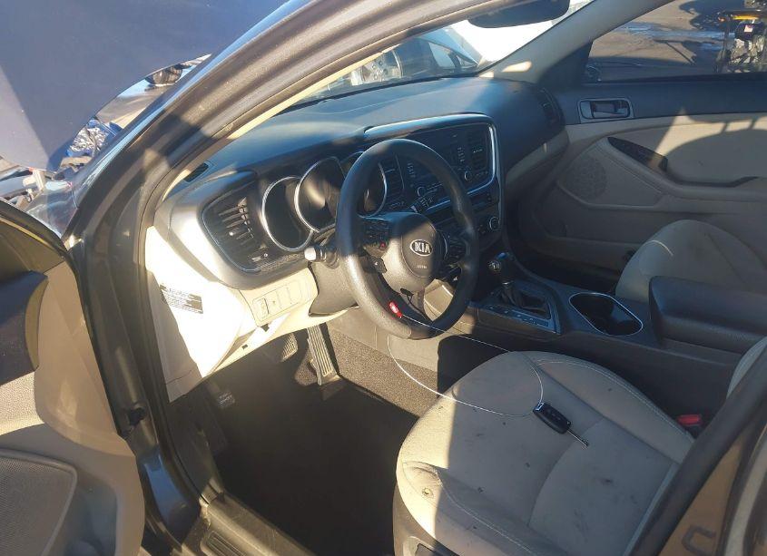 Photo 5 of 2015 Kia Optima LX (VIN 5XXGM4A74FG401967)