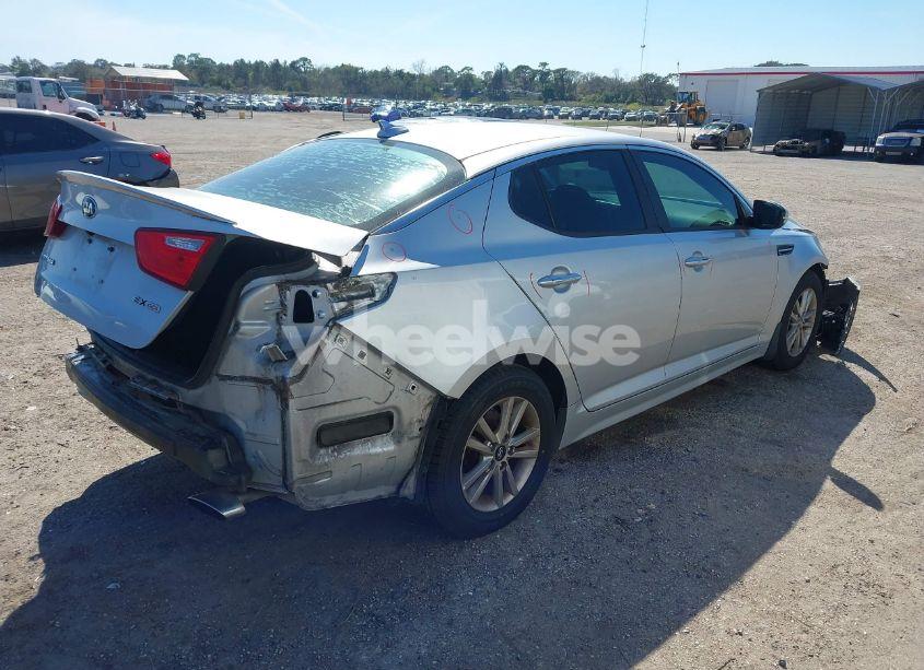 Photo 4 of 2015 Kia Optima LX (VIN 5XXGM4A74FG405193)