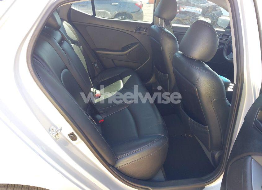 Photo 8 of 2015 Kia Optima LX (VIN 5XXGM4A74FG405193)