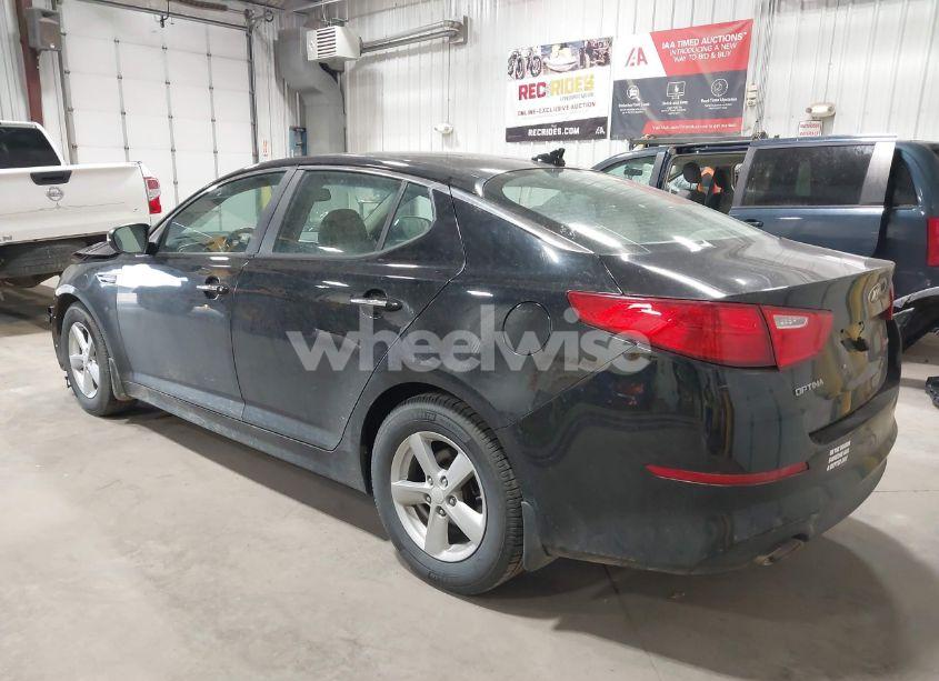 Photo 3 of 2015 Kia Optima LX (VIN 5XXGM4A74FG422141)