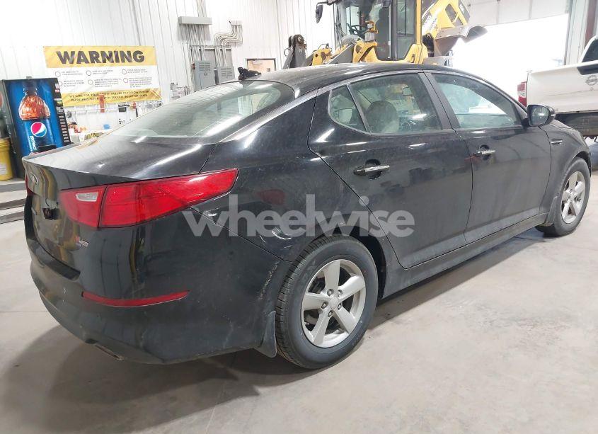Photo 4 of 2015 Kia Optima LX (VIN 5XXGM4A74FG422141)