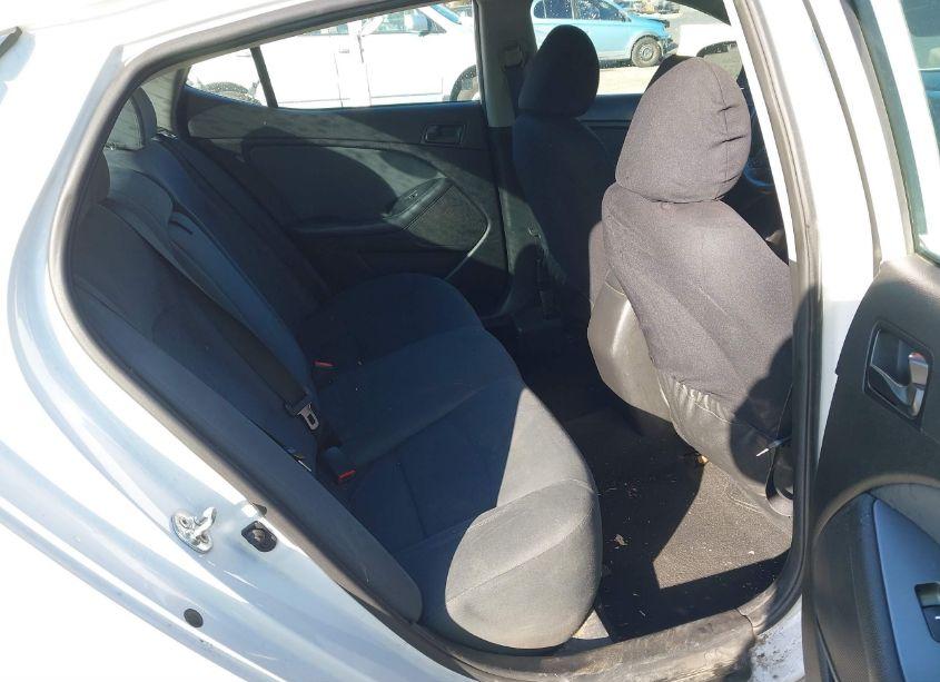 Photo 8 of 2015 Kia Optima LX (VIN 5XXGM4A74FG433639)