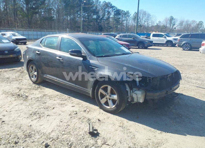 2015 Kia Optima LX (VIN 5XXGM4A74FG438596) main photo