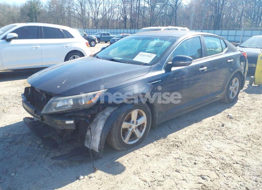 Photo 2 of 2015 Kia Optima LX (VIN 5XXGM4A74FG438596)