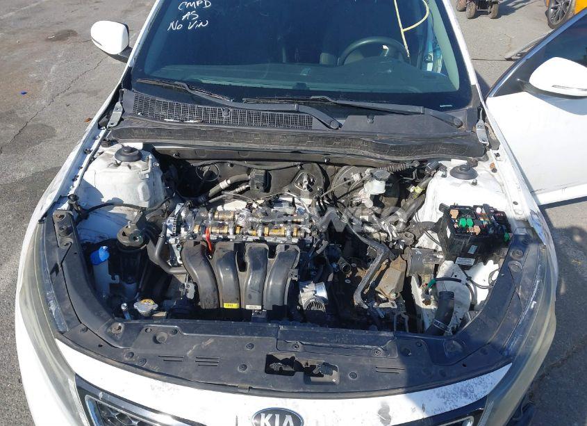 Photo 10 of 2015 Kia Optima LX (VIN 5XXGM4A74FG449761)