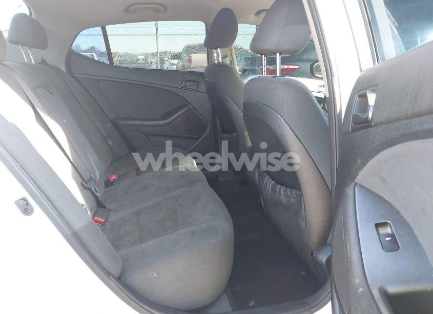 Photo 8 of 2015 Kia Optima LX (VIN 5XXGM4A74FG449761)