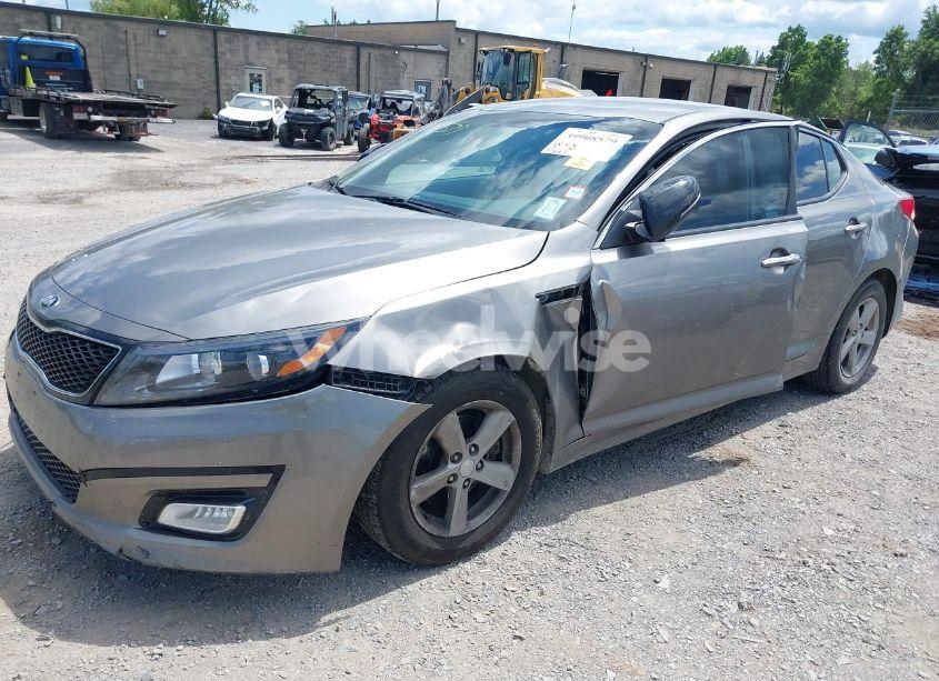 Photo 2 of 2015 Kia Optima LX (VIN 5XXGM4A74FG453180)