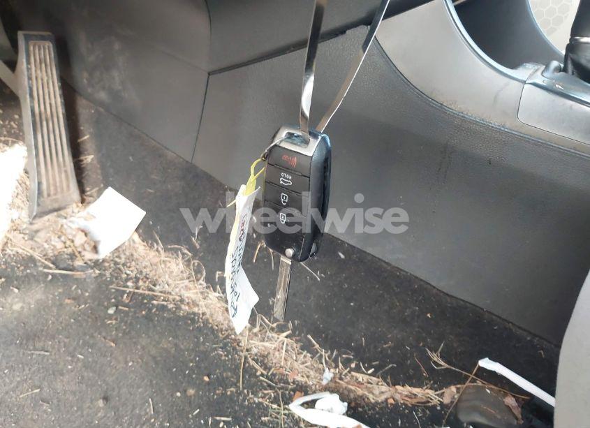 Photo 11 of 2015 Kia Optima LX (VIN 5XXGM4A74FG463367)