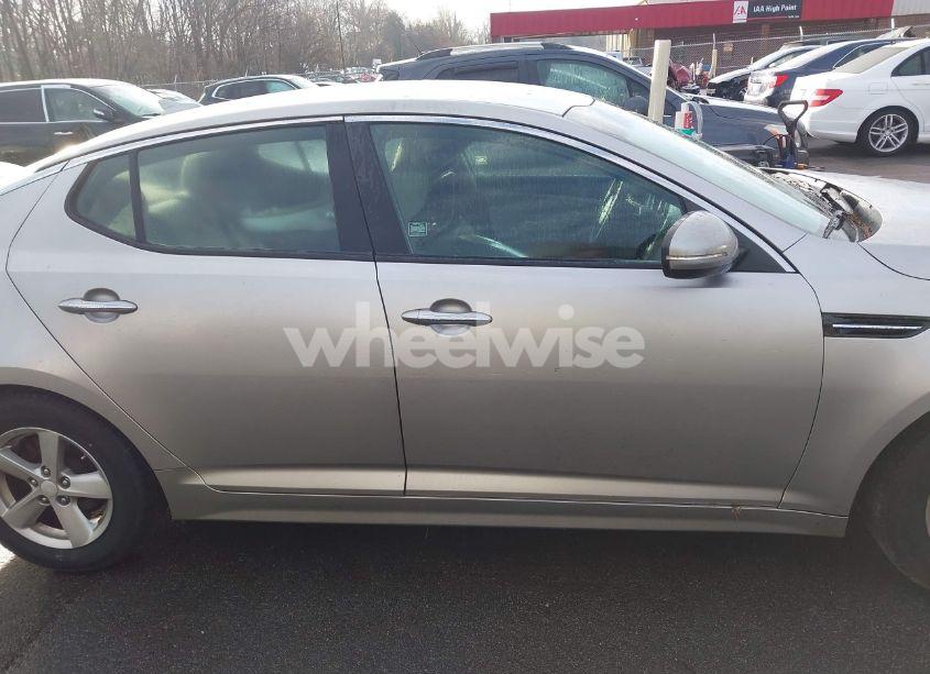 Photo 14 of 2015 Kia Optima LX (VIN 5XXGM4A74FG463367)