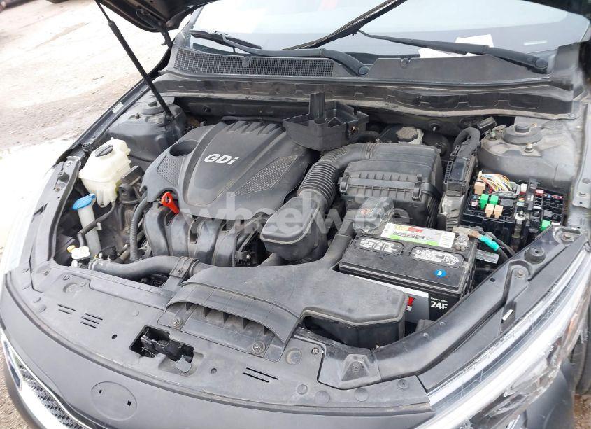 Photo 10 of 2015 Kia Optima LX (VIN 5XXGM4A74FG465975)