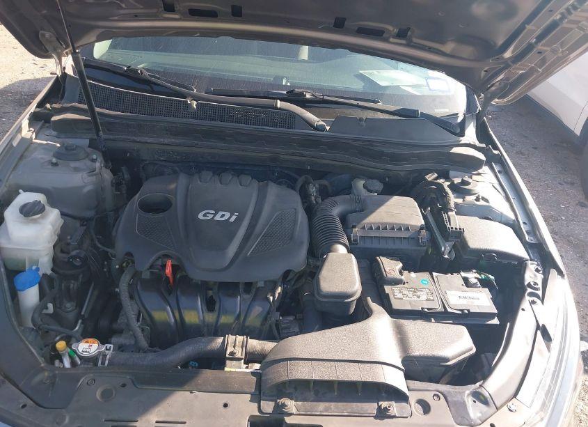 Photo 10 of 2015 Kia Optima LX (VIN 5XXGM4A74FG475891)