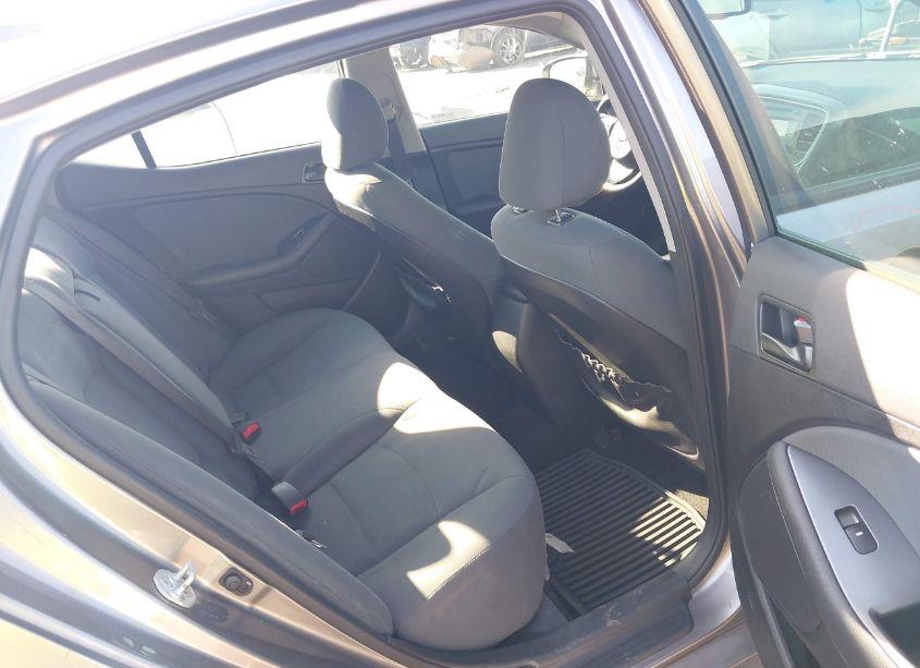 Photo 8 of 2015 Kia Optima LX (VIN 5XXGM4A74FG475891)