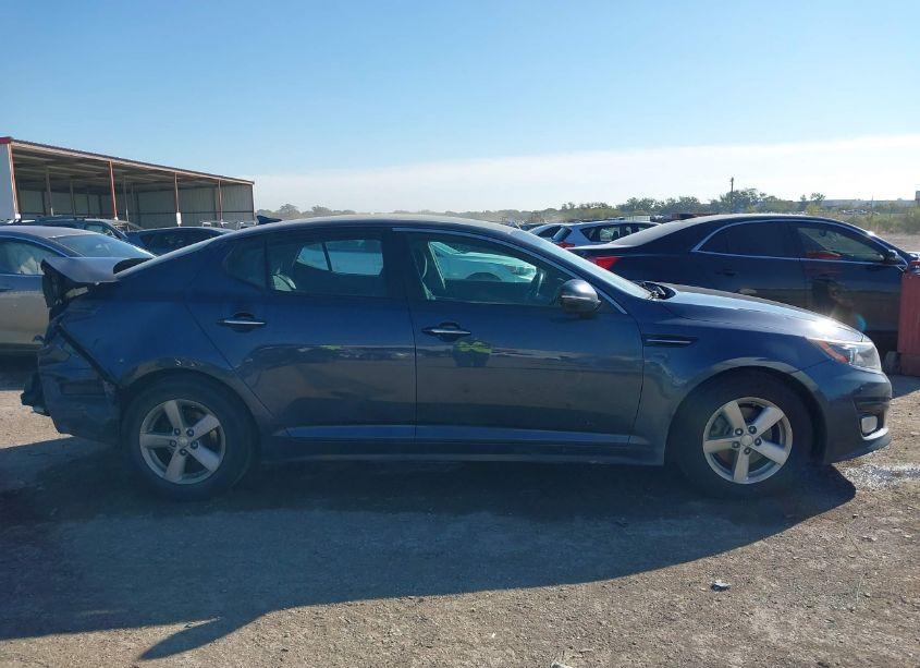 Photo 13 of 2015 Kia Optima LX (VIN 5XXGM4A74FG486762)