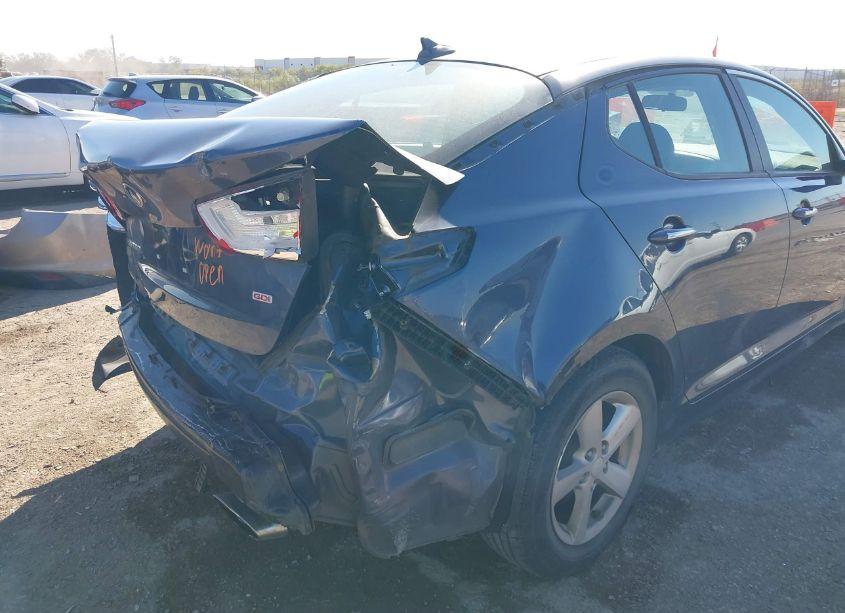 Photo 6 of 2015 Kia Optima LX (VIN 5XXGM4A74FG486762)