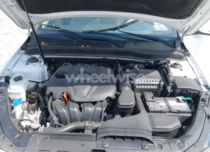 Photo 10 of 2015 Kia Optima LX (VIN 5XXGM4A74FG496305)