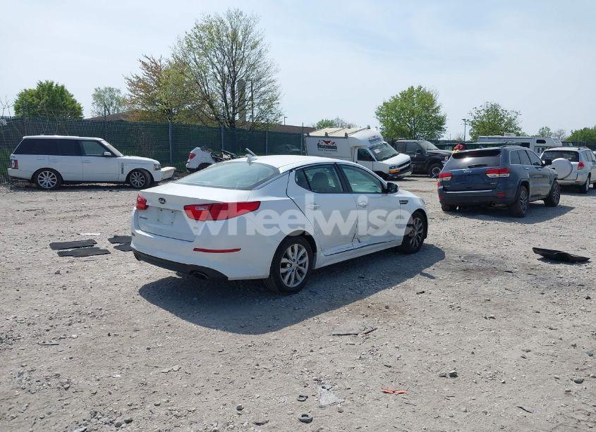Photo 4 of 2015 Kia Optima LX (VIN 5XXGM4A74FG496305)