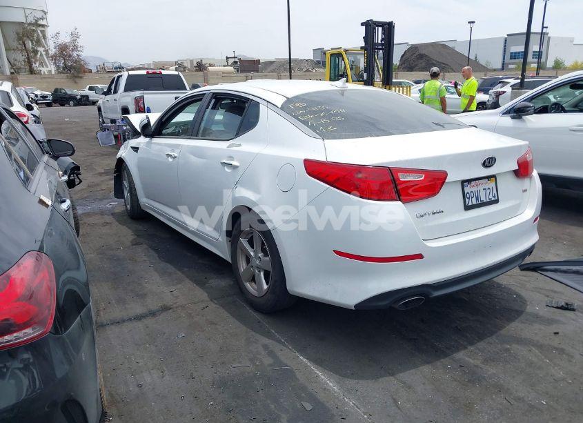 Photo 3 of 2015 Kia Optima LX (VIN 5XXGM4A74FG503673)