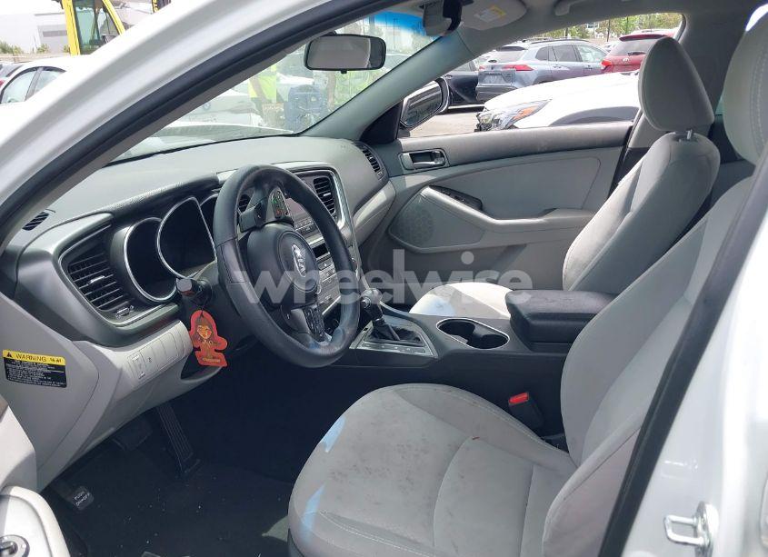 Photo 5 of 2015 Kia Optima LX (VIN 5XXGM4A74FG503673)