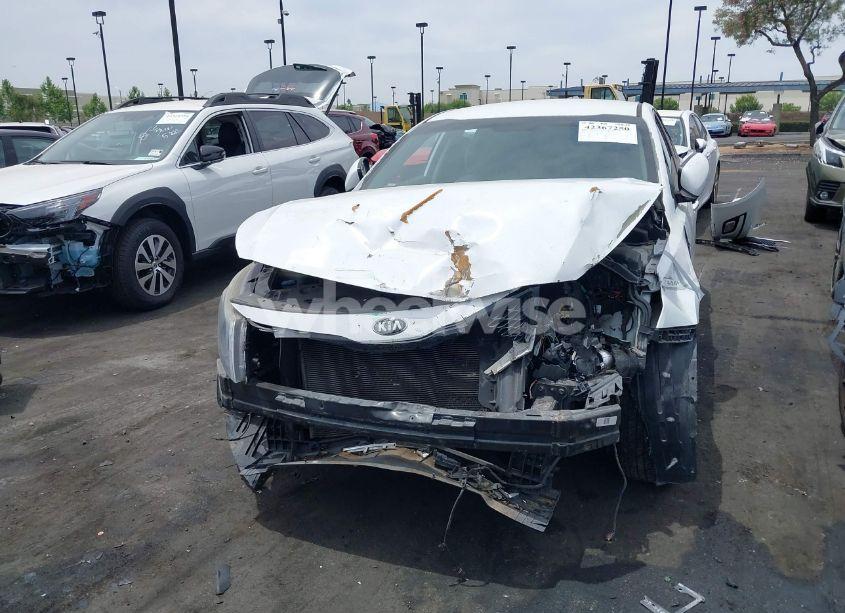 Photo 6 of 2015 Kia Optima LX (VIN 5XXGM4A74FG503673)