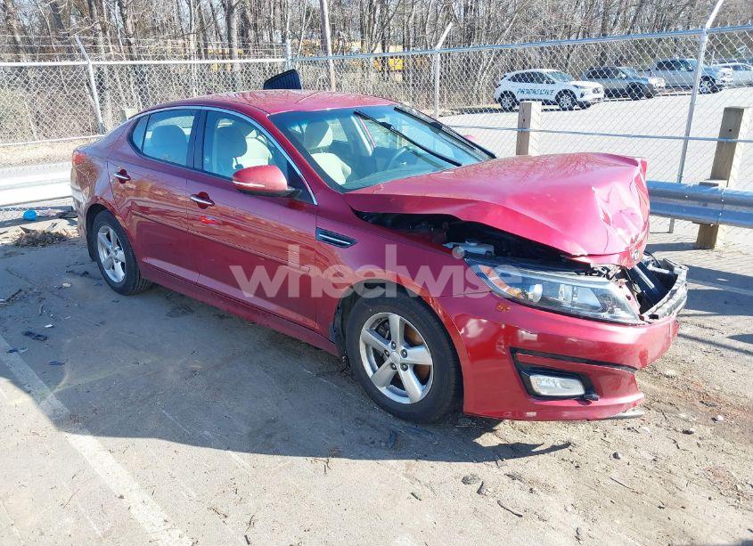2015 Kia Optima LX (VIN 5XXGM4A74FG510395) main photo