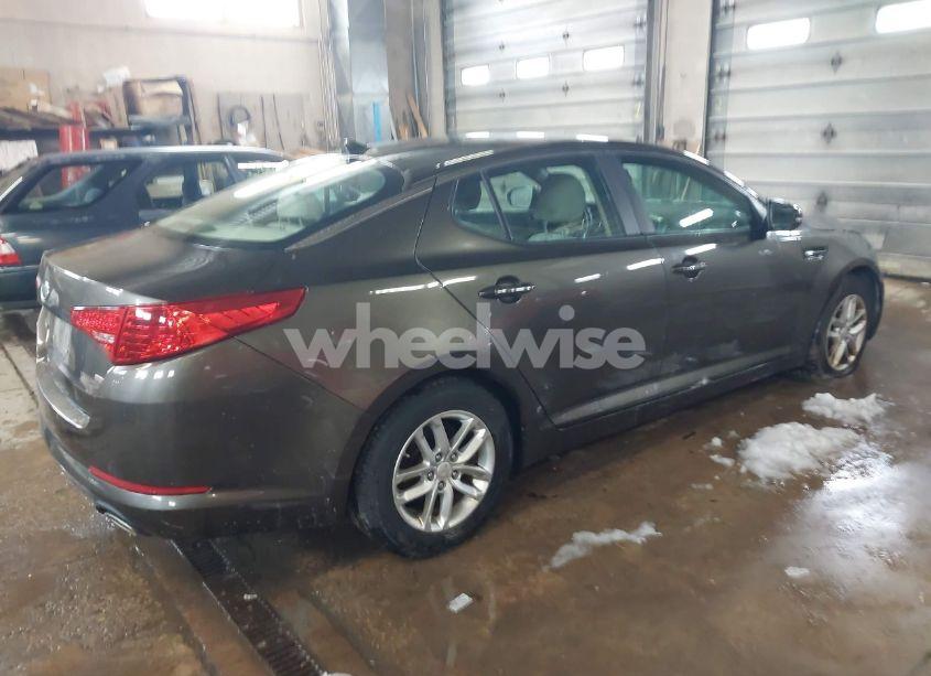 Photo 4 of 2012 Kia Optima LX (VIN 5XXGM4A75CG072286)