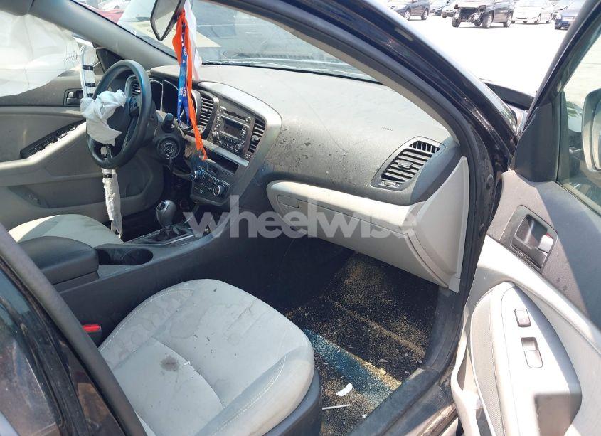 Photo 5 of 2012 Kia Optima LX (VIN 5XXGM4A75CG072501)