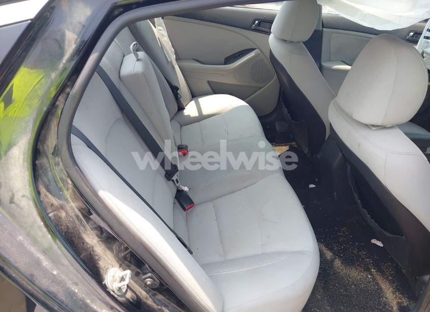 Photo 8 of 2012 Kia Optima LX (VIN 5XXGM4A75CG072501)