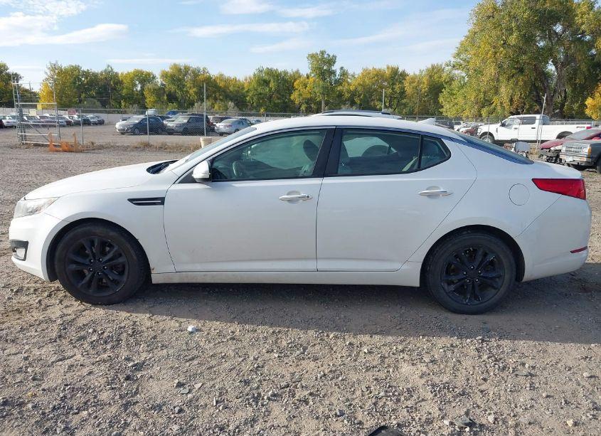 Photo 14 of 2012 Kia Optima LX (VIN 5XXGM4A75CG081912)