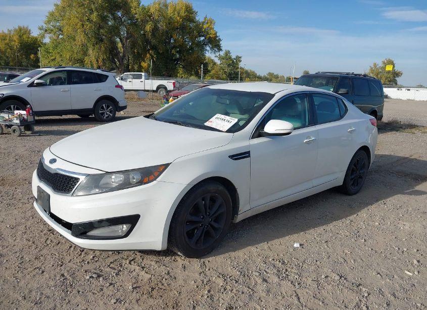 Photo 2 of 2012 Kia Optima LX (VIN 5XXGM4A75CG081912)