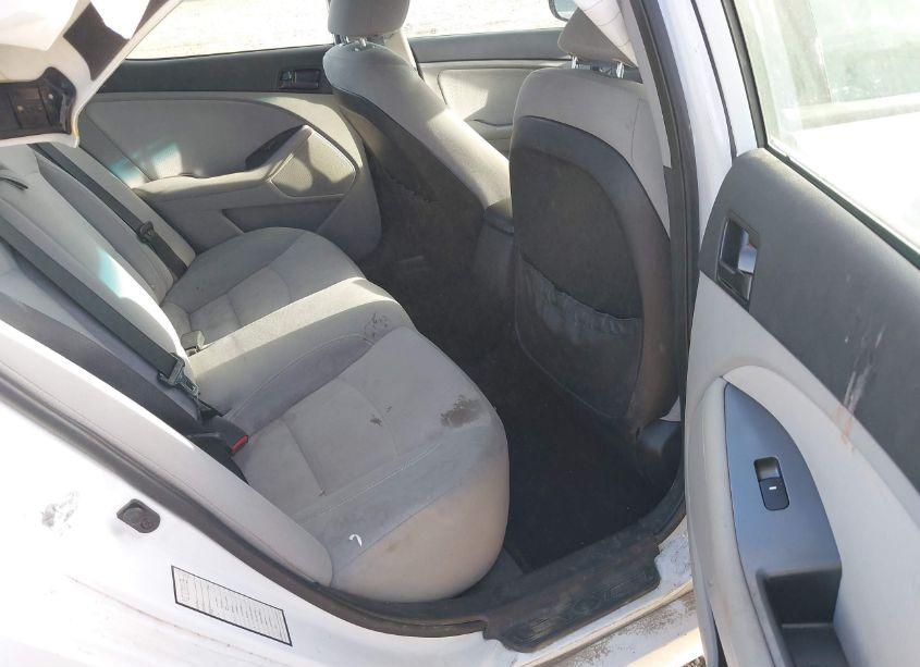 Photo 8 of 2012 Kia Optima LX (VIN 5XXGM4A75CG081912)