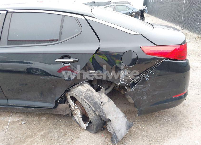 Photo 6 of 2013 Kia Optima LX (VIN 5XXGM4A75DG094337)