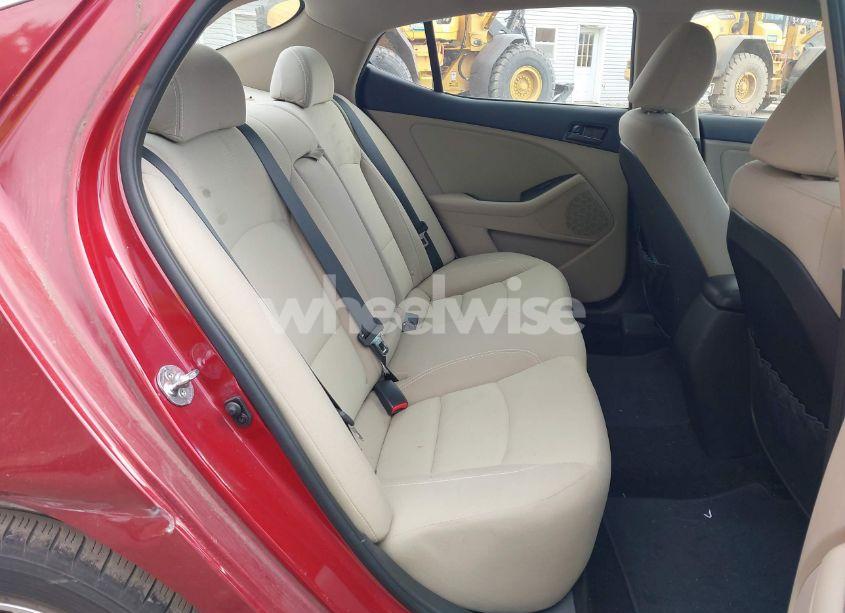 Photo 8 of 2013 Kia Optima LX (VIN 5XXGM4A75DG112495)