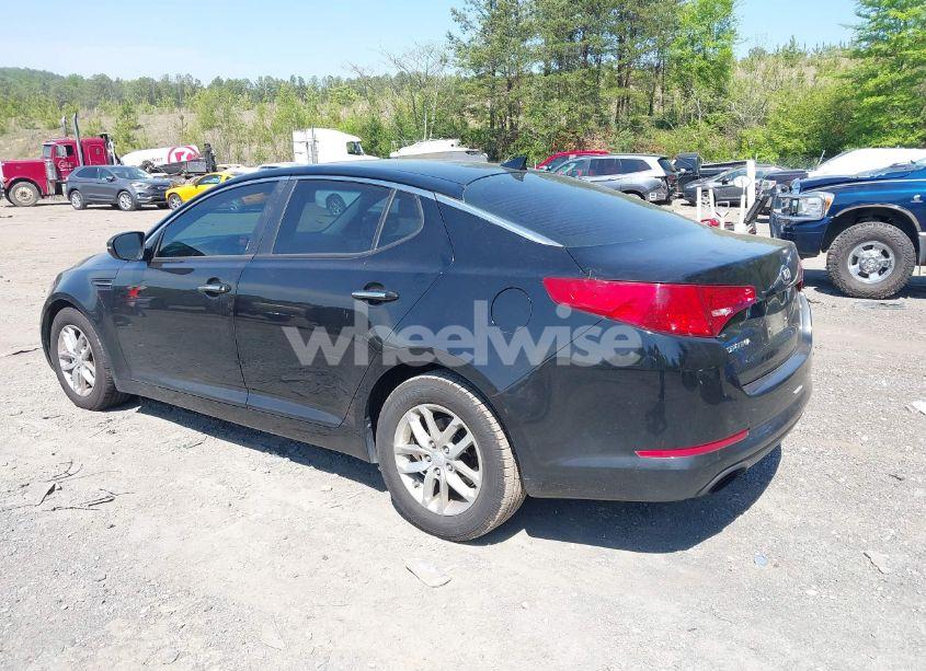 Photo 3 of 2013 Kia Optima LX (VIN 5XXGM4A75DG134240)
