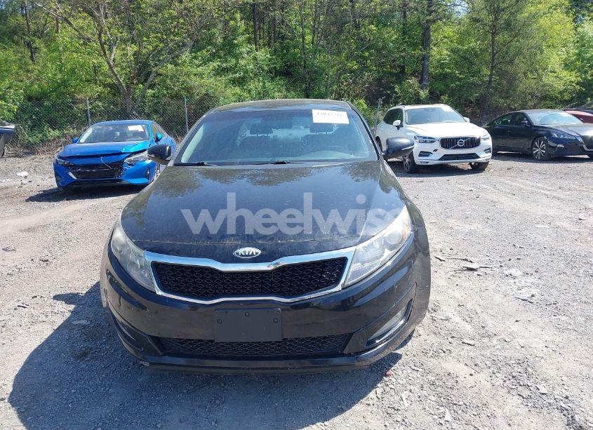 Photo 6 of 2013 Kia Optima LX (VIN 5XXGM4A75DG134240)