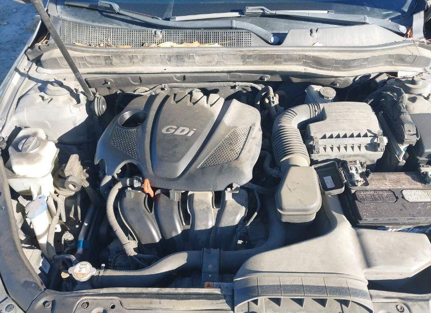 Photo 10 of 2013 Kia Optima LX (VIN 5XXGM4A75DG145027)