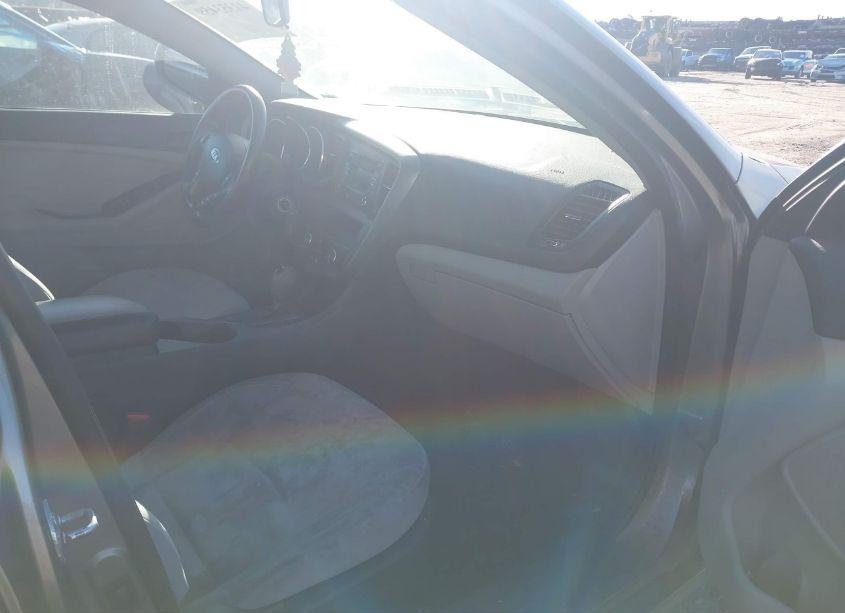 Photo 5 of 2013 Kia Optima LX (VIN 5XXGM4A75DG145027)