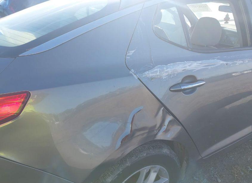 Photo 6 of 2013 Kia Optima LX (VIN 5XXGM4A75DG145027)