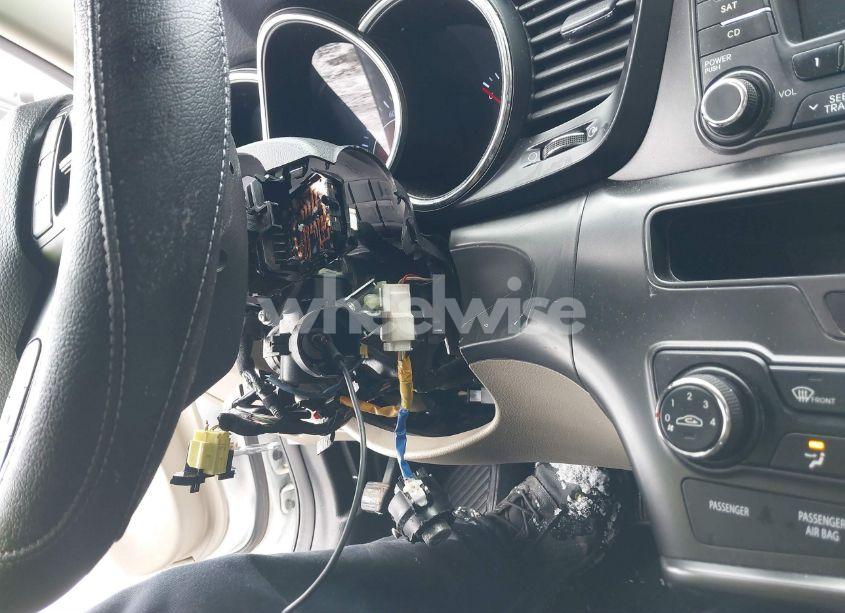 Photo 6 of 2013 Kia Optima LX (VIN 5XXGM4A75DG151457)